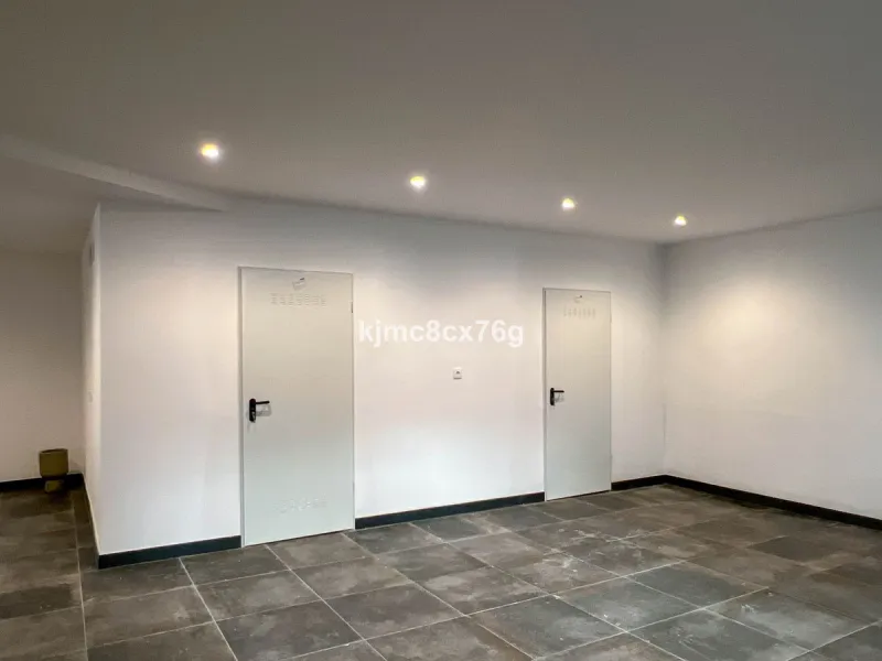 House - Detached Villa в продаже в Mijas, Málaga. В доме 5 спален и 7 ванных комнат. Площадь дома 615 м². Площадь участка 1114 м²