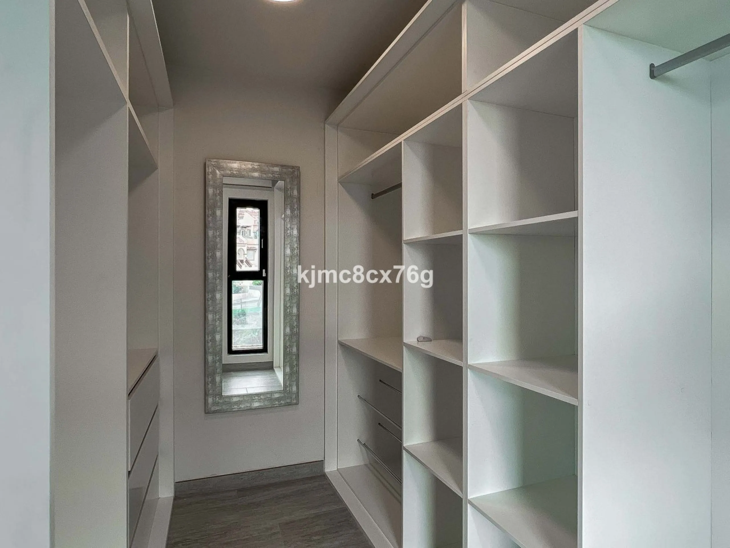 House - Detached Villa в продаже в Mijas, Málaga. В доме 5 спален и 7 ванных комнат. Площадь дома 615 м². Площадь участка 1114 м²