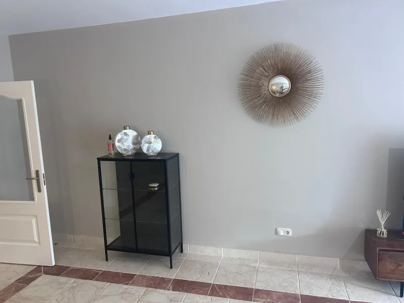 Elegant ground-floor apartment with a large terrace and private garden in a prestigious gated community Benatalya.