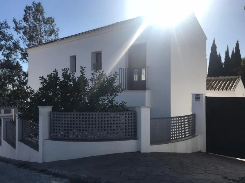 Villa with sea views in La Capellanía, Benalmádena