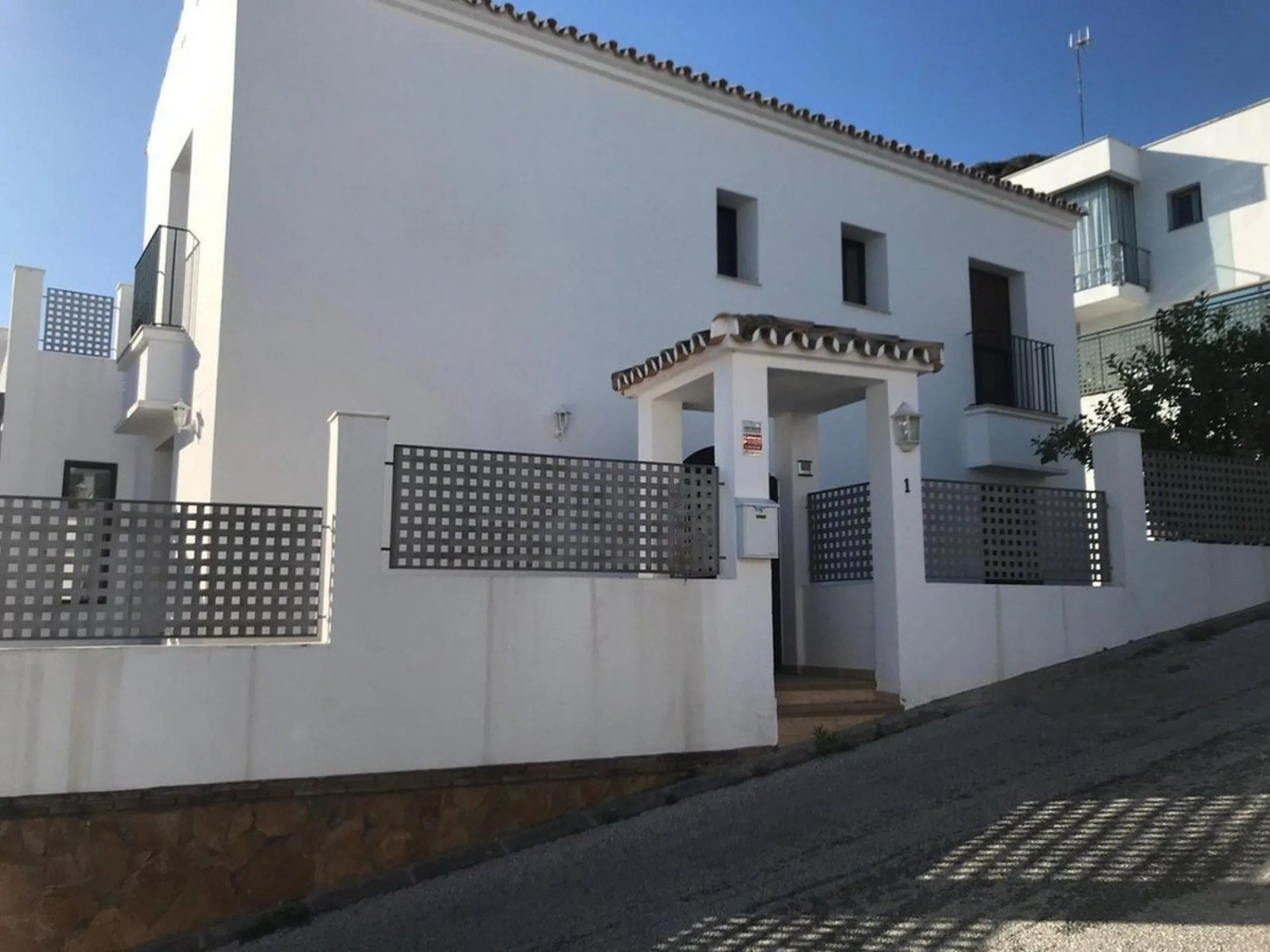 Villa with sea views in La Capellanía, Benalmádena