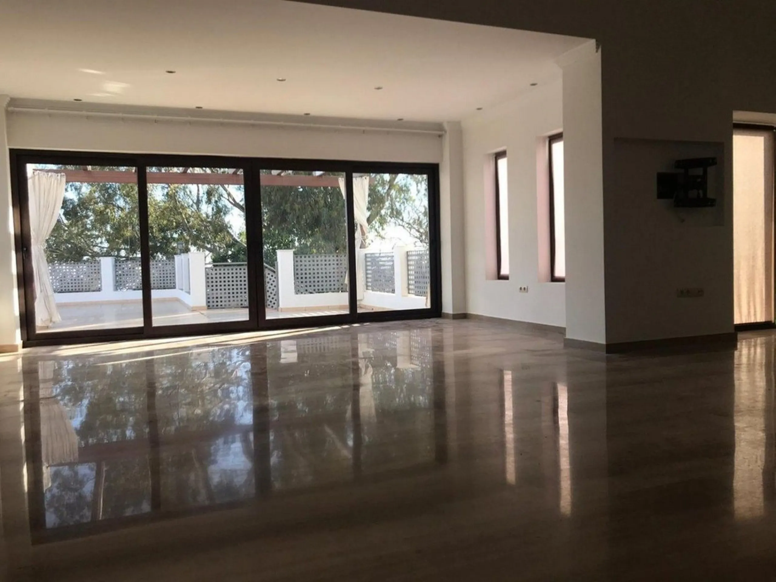 Villa with sea views in La Capellanía, Benalmádena