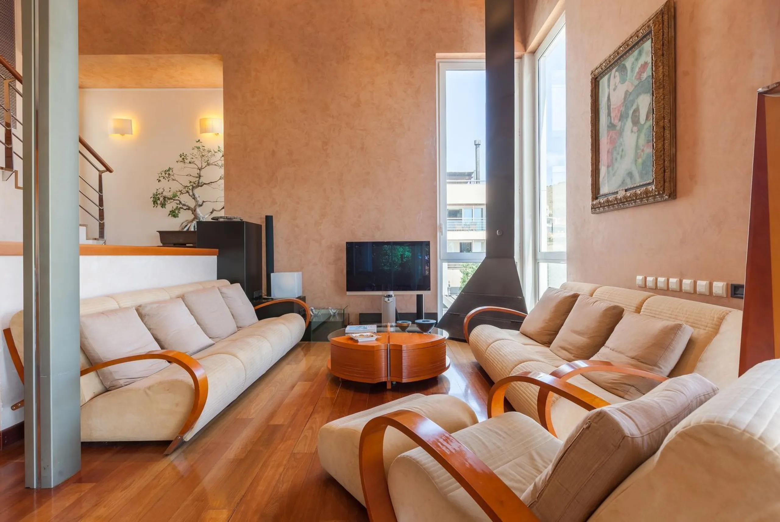 Villa de autor con piscina interior y exterior en Esplugues de Llobregat, Barcelona