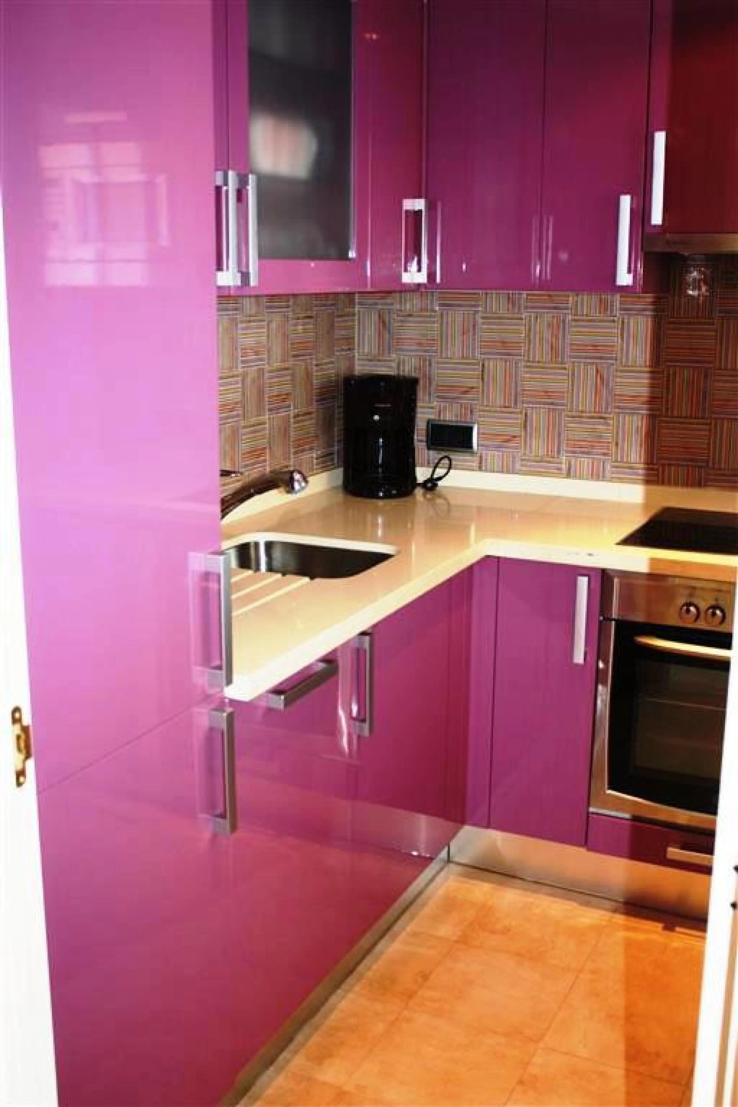 Beautiful  apartment in the heart of one of the most famous ports on the Costa del Sol - Puerto Banus, with spacious terraces offering ponoramnic views to the sea, sandy beaches, port, coast of Marbella and the Sierra Blanca mountain range. The apartment 