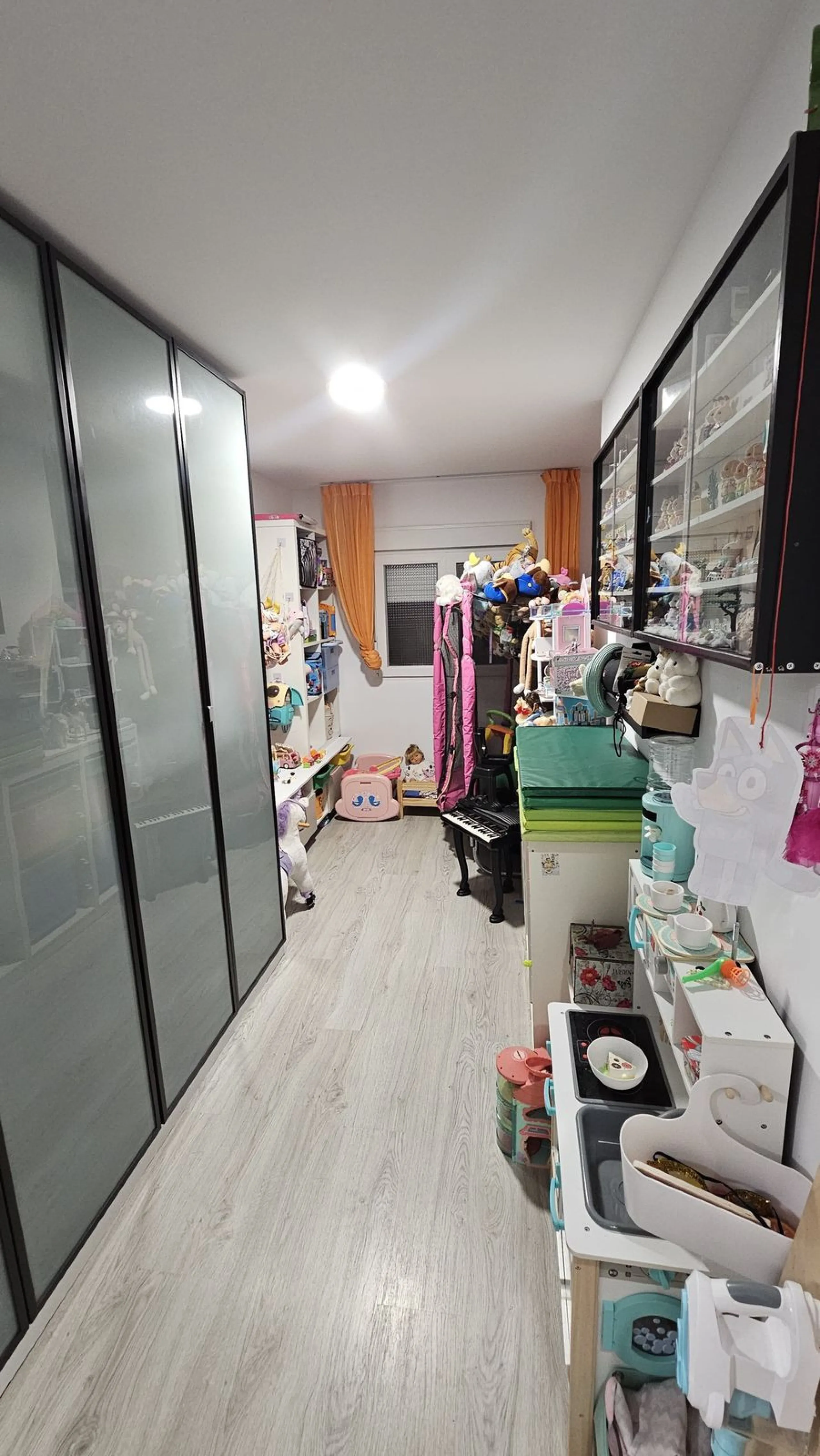 Charming Ground-Floor Apartment in Estepona's Vibrant Calvario District – Central Location and 10 Minutes from the Beach!