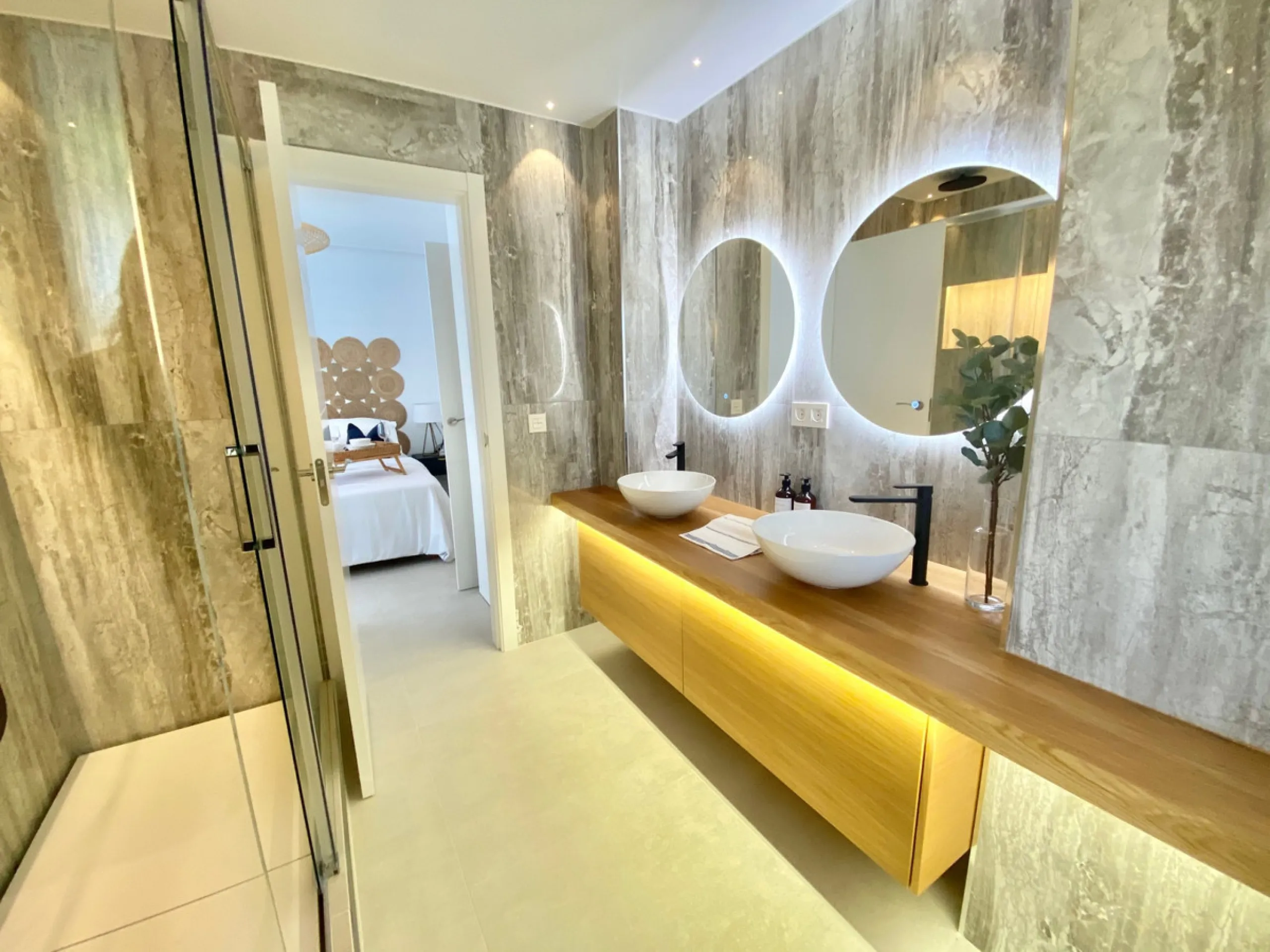 Apartment - Penthouse в продаже в Benahavís, Málaga. В доме 4 спален и 3 ванных комнат. Площадь дома 154 м²