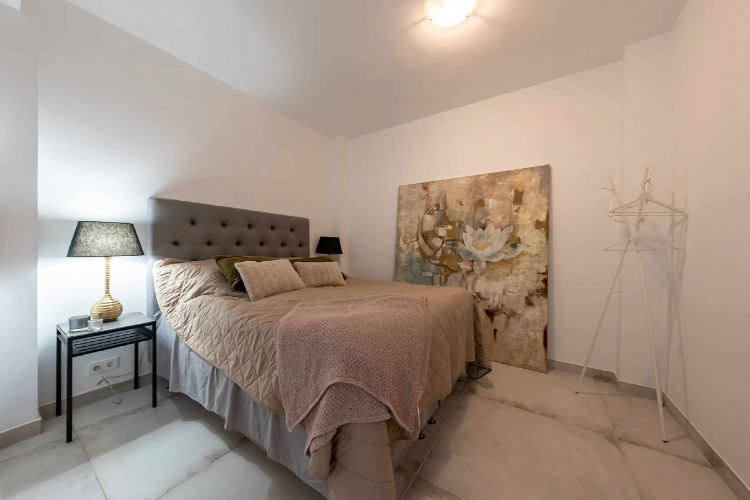Apartment - Penthouse Duplex в продаже в Marbella, Málaga. В доме 3 спален и 3 ванных комнат. Площадь дома 133 м²