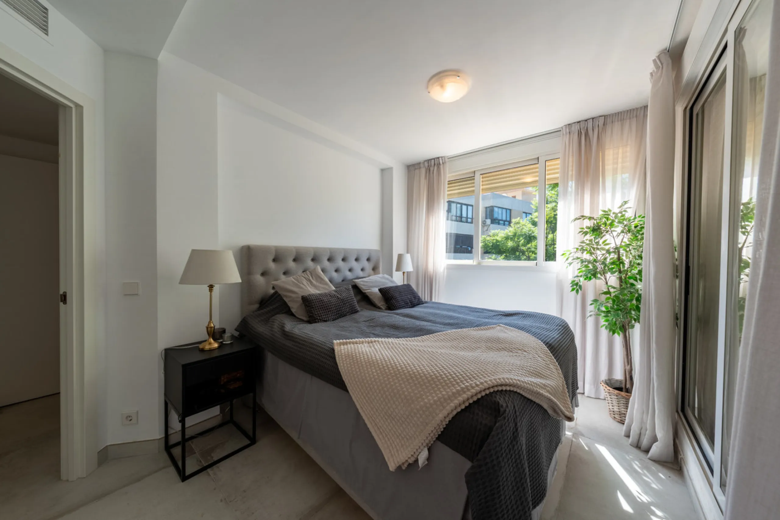 Apartment - Penthouse Duplex в продаже в Marbella, Málaga. В доме 3 спален и 3 ванных комнат. Площадь дома 133 м²