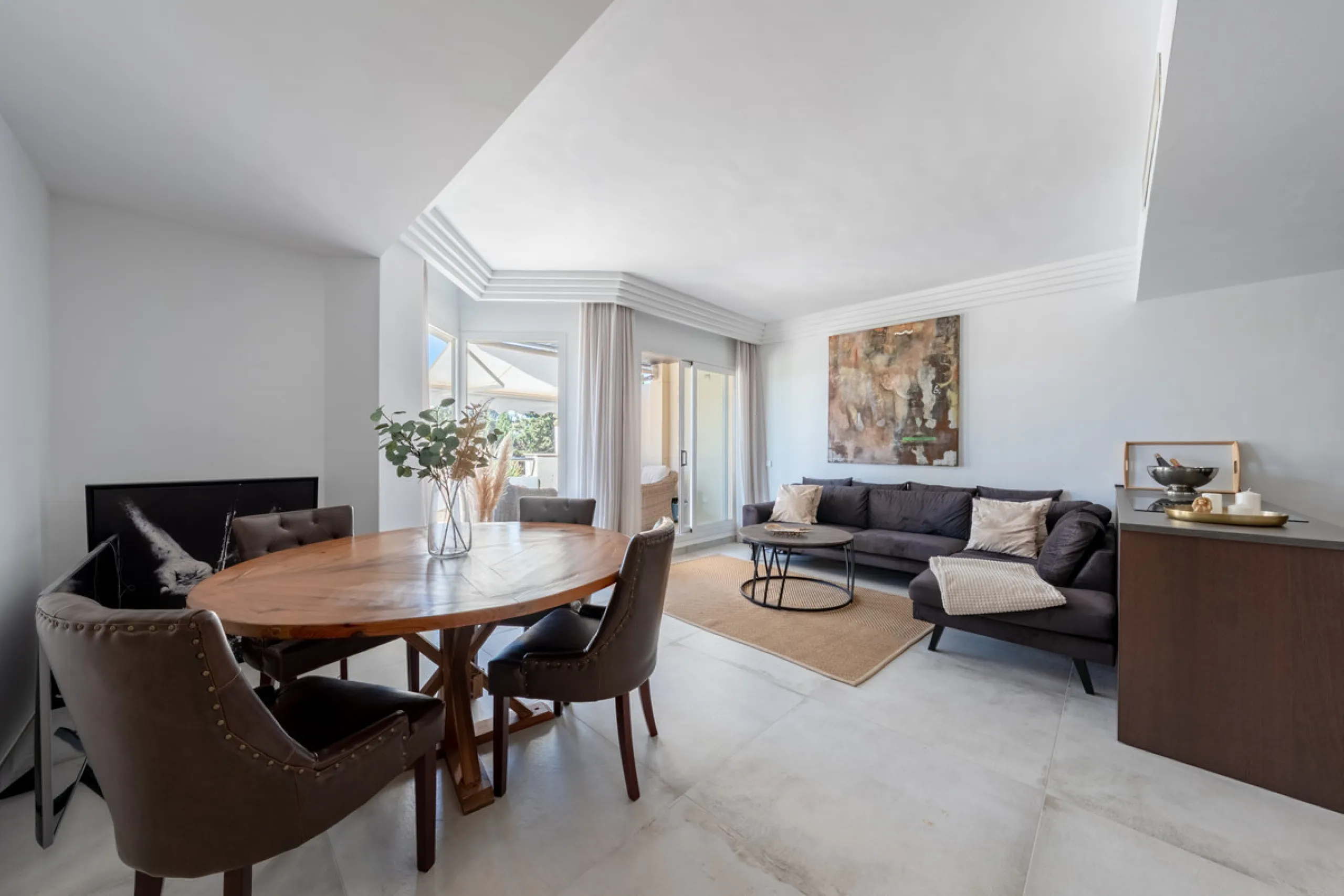 Apartment - Penthouse Duplex в продаже в Marbella, Málaga. В доме 3 спален и 3 ванных комнат. Площадь дома 133 м²