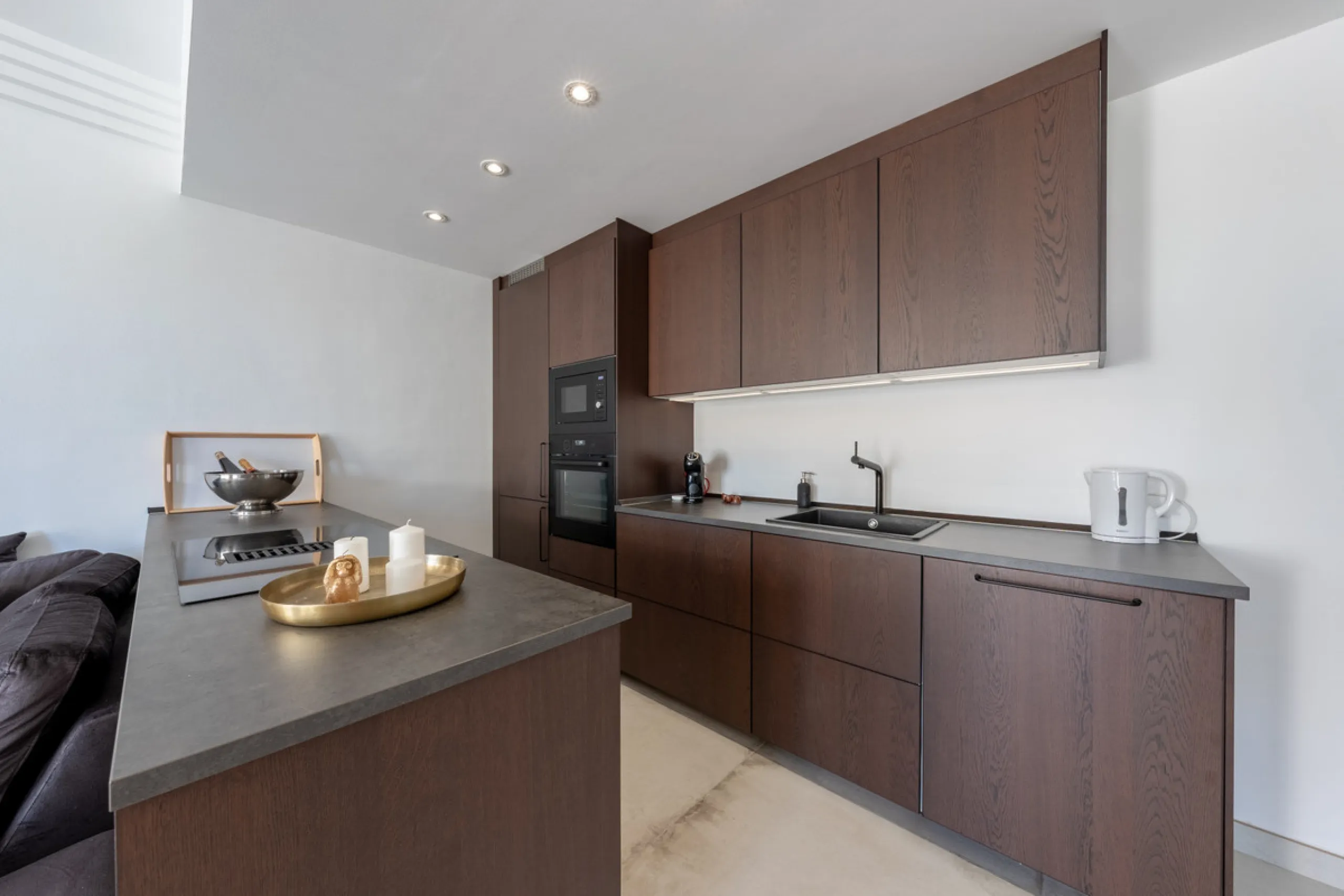 Apartment - Penthouse Duplex в продаже в Marbella, Málaga. В доме 3 спален и 3 ванных комнат. Площадь дома 133 м²