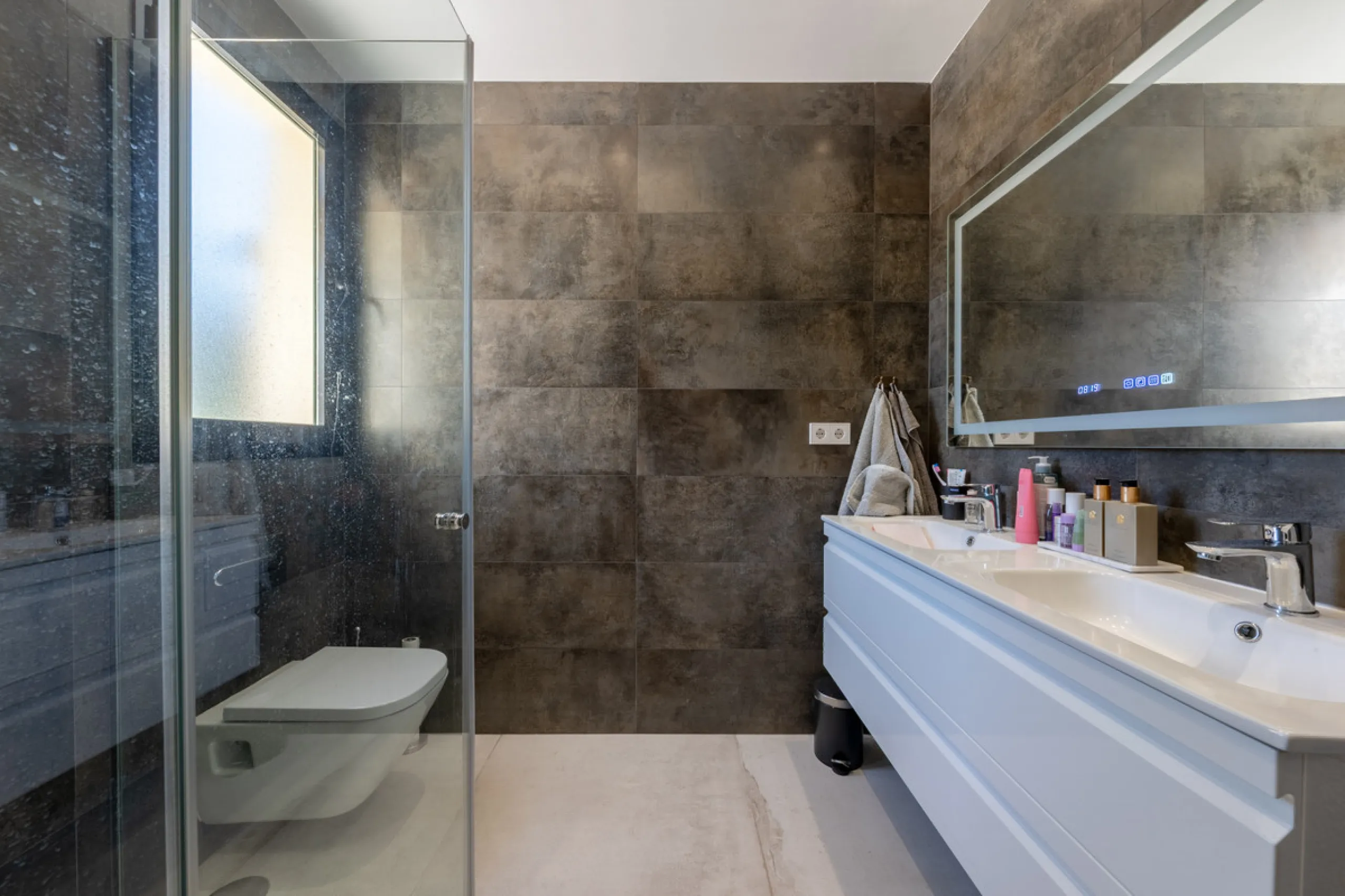 Apartment - Penthouse Duplex в продаже в Marbella, Málaga. В доме 3 спален и 3 ванных комнат. Площадь дома 133 м²