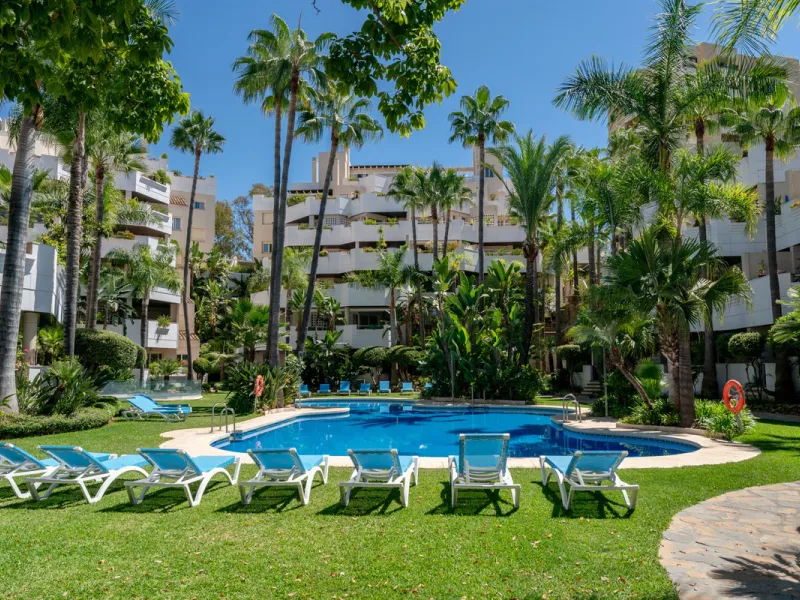 Apartment - Penthouse Duplex в продаже в Marbella, Málaga. В доме 3 спален и 3 ванных комнат. Площадь дома 133 м²