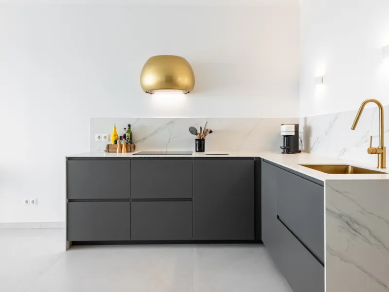 Apartment - Middle Floor Apartment в продаже в Benahavís, Málaga. В доме 3 спален и 2 ванных комнат. Площадь дома 145 м²
