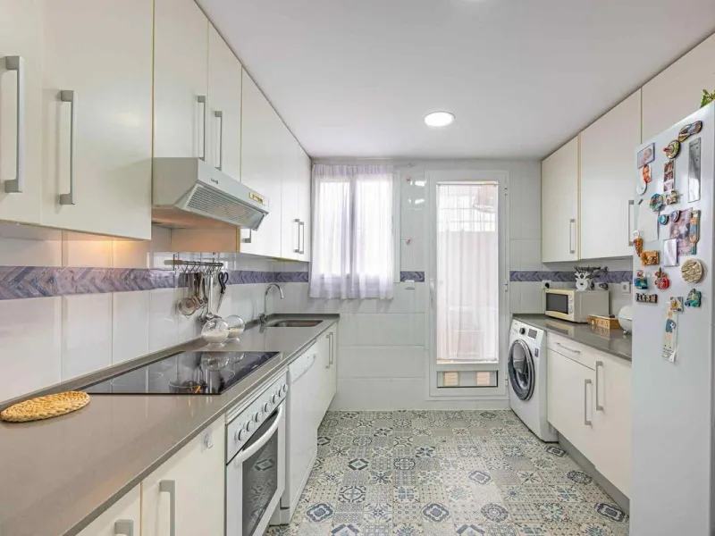 Great opportunity in Hacienda de Casares! Beautiful penthouse with panoramic sea views!
