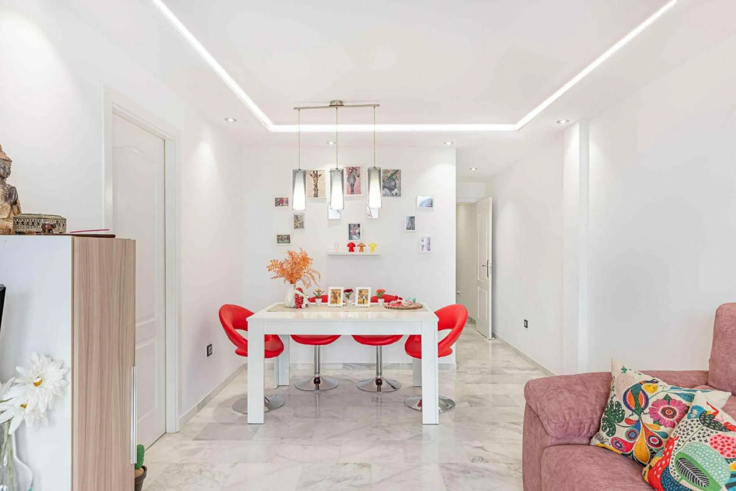 Great opportunity in Hacienda de Casares! Beautiful penthouse with panoramic sea views!