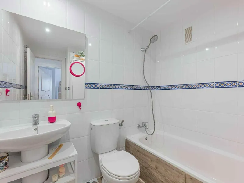 Great opportunity in Hacienda de Casares! Beautiful penthouse with panoramic sea views!