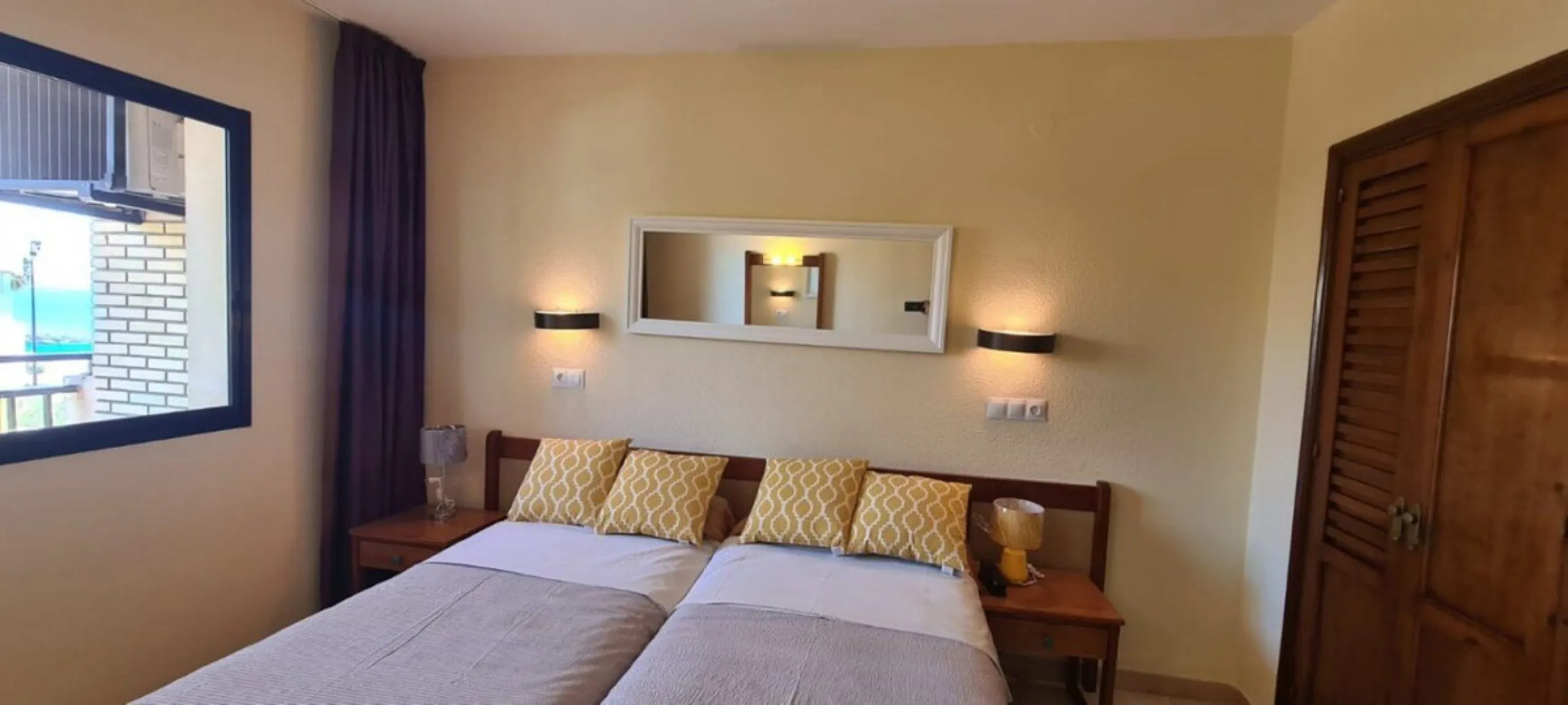 Apartment - Middle Floor Apartment в продаже в Fuengirola, Málaga. В доме 1 спален и 1 ванных комнат. Площадь дома 57 м²
