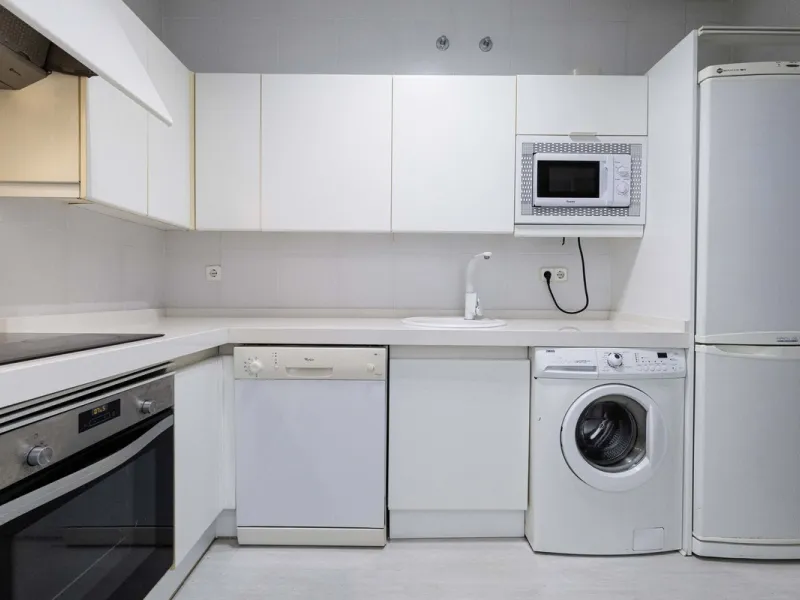 Beautiful duplex for sale in Marbella, Marbella with 3 bedrooms, 3 bathrooms, 1 terrace, 1 garage, 0.00 m2 of living space, 0.00 m2 built, 2nd hand with high-quality finishes, Optional furnished, Kitchen: Fully equipped with appliances. Common areas and s