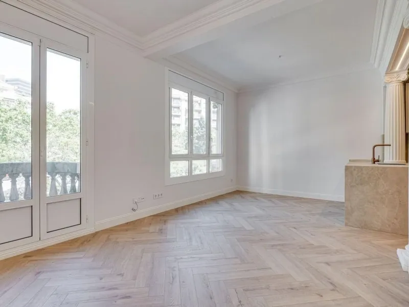 Beautifully Renovated Apartment in a Prime Barcelona Location