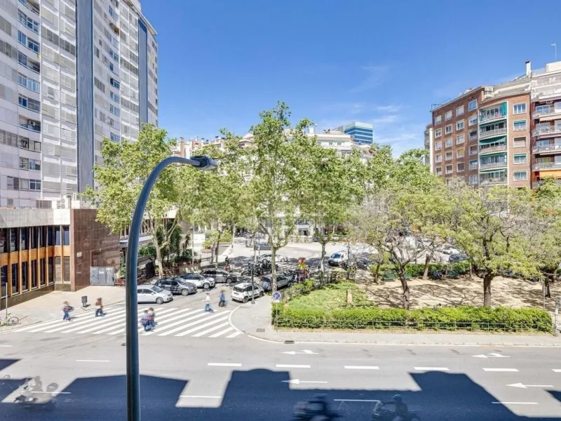 Beautifully Renovated Apartment in a Prime Barcelona Location
