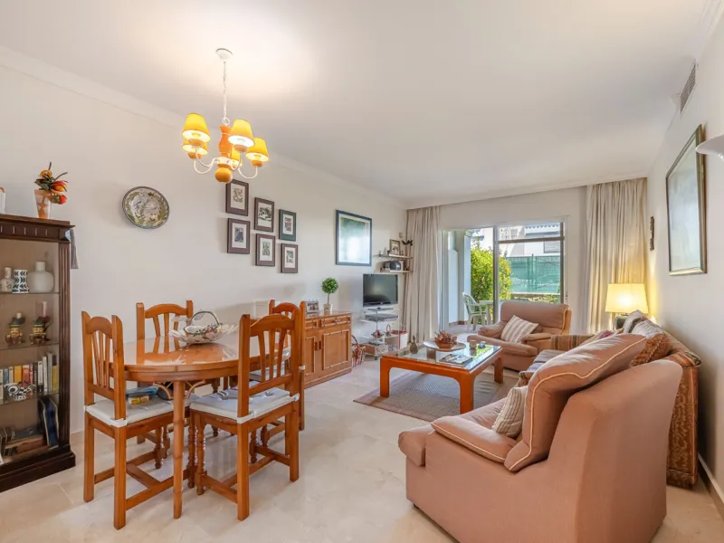 Discover this charming ground-floor apartment in the heart of Marbella's sought-after Golf Valley. Ideally positioned within walking distance of the Aloha Golf clubhouse and just a short buggy ride from the renowned Las Brisas Golf Course, this property o