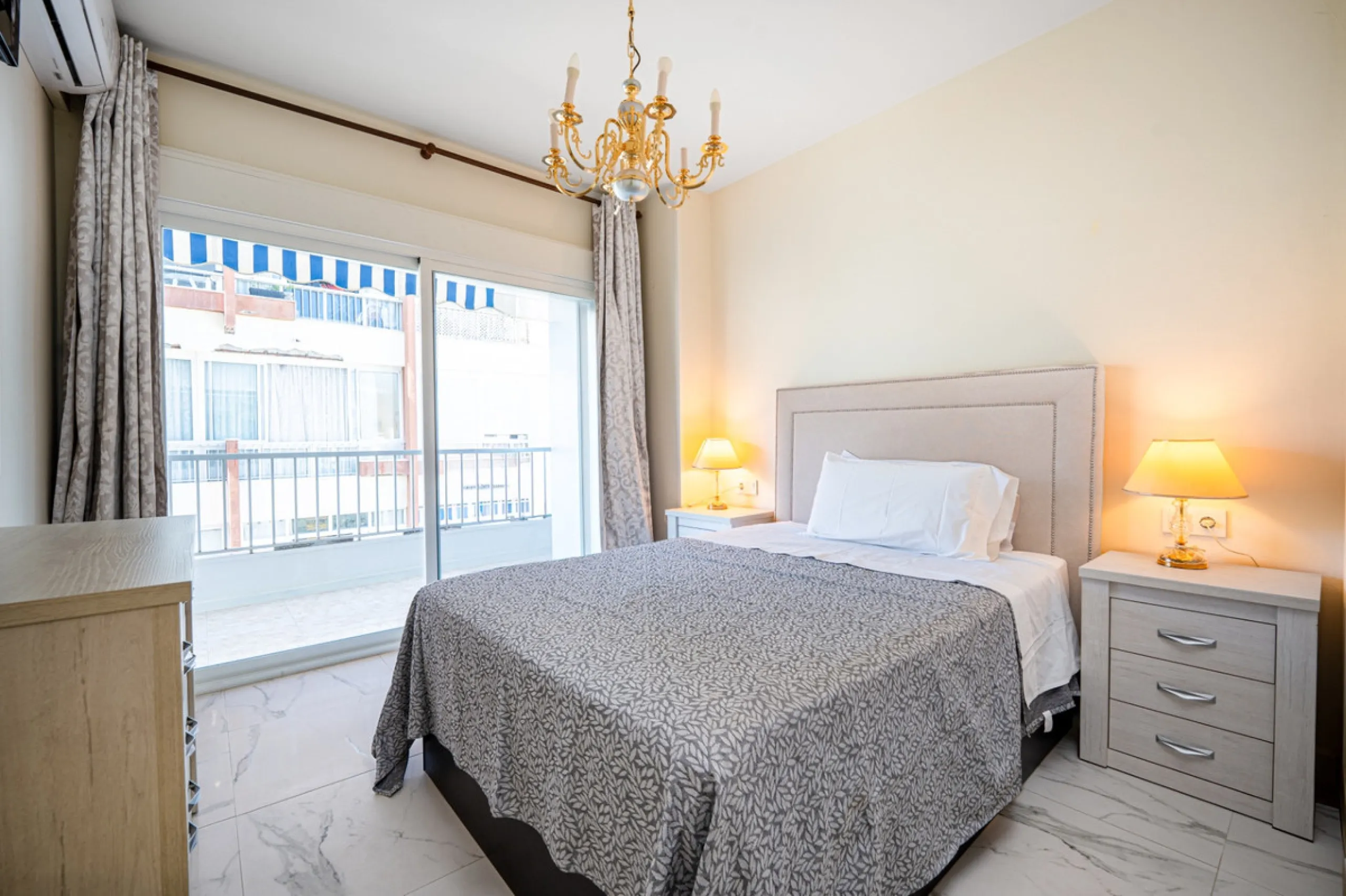 Apartment - Middle Floor Apartment в продаже в Marbella, Málaga. В доме 1 спален и 1 ванных комнат. Площадь дома 56 м²