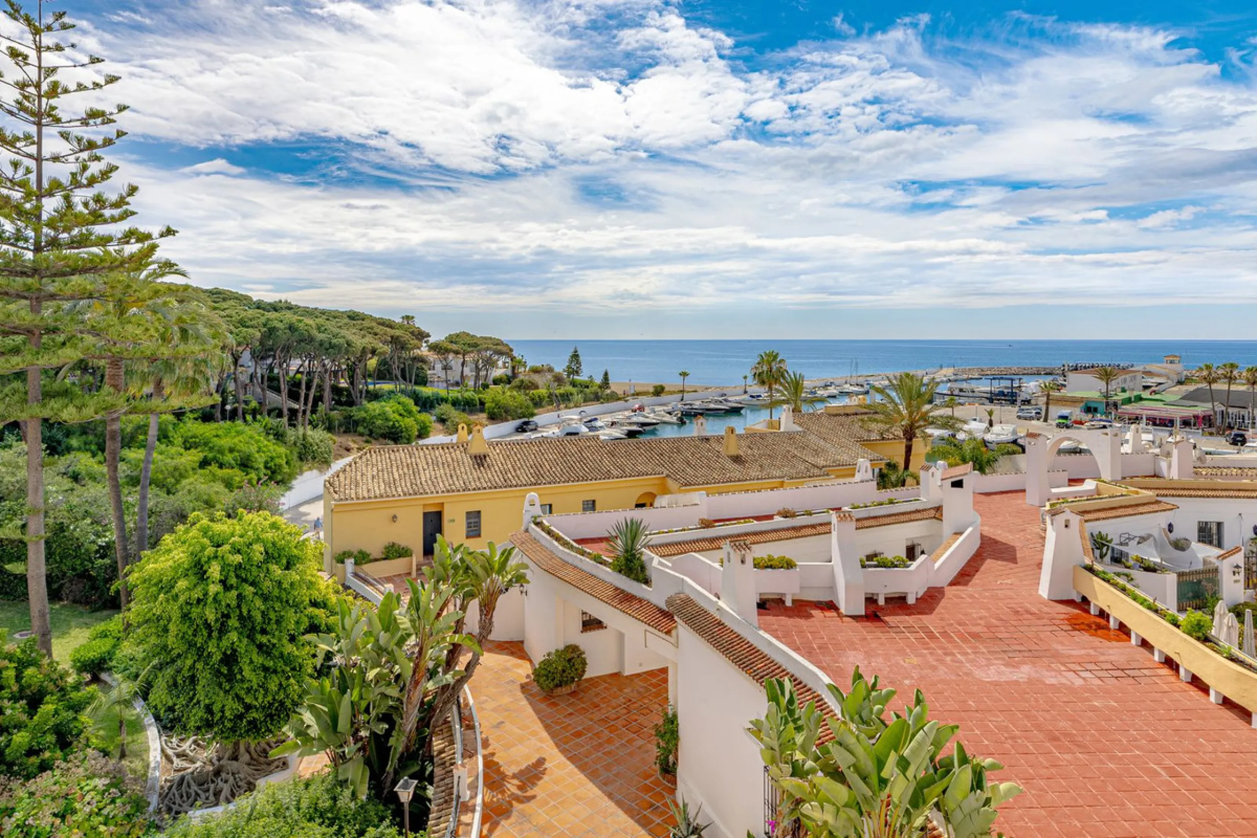 PRICE REDUCED - BEACHFRONT OPPORTUNITY and a Perfect rental investment.