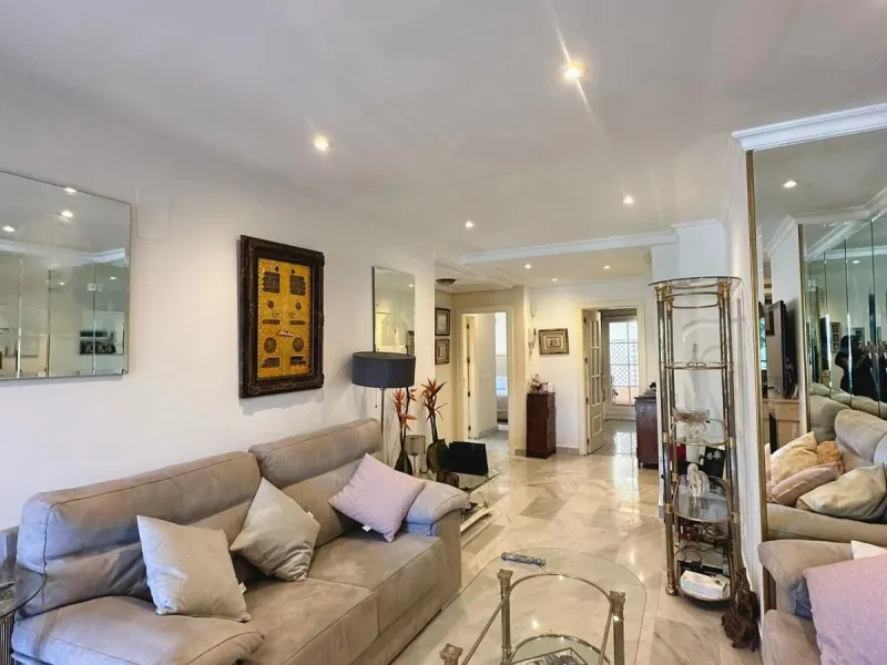 Duplex in Nueva Andalucía, Costa del Sol
