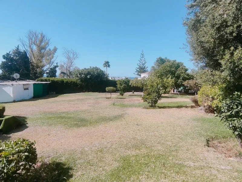 Finca with Sea & Port Views – Marbella,