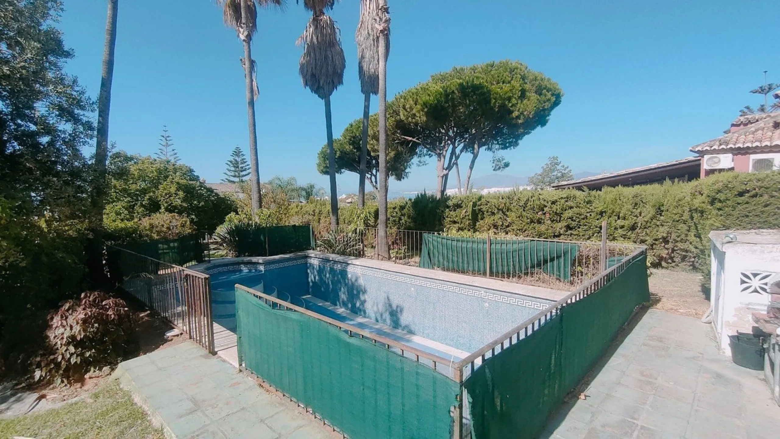 Finca with Sea & Port Views – Marbella,