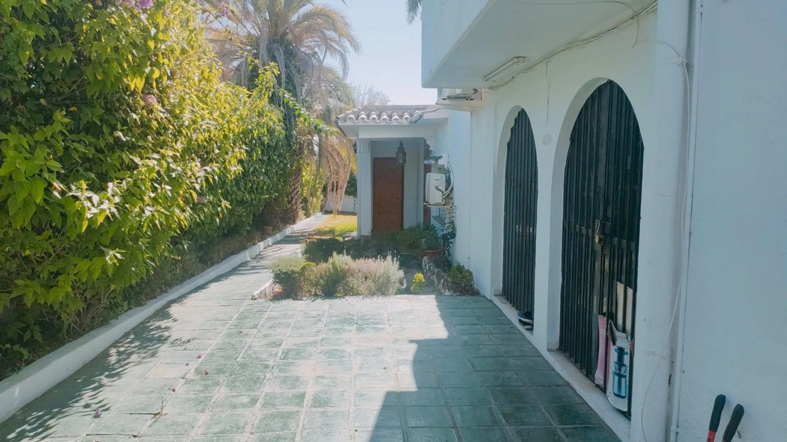 Finca with Sea & Port Views – Marbella,