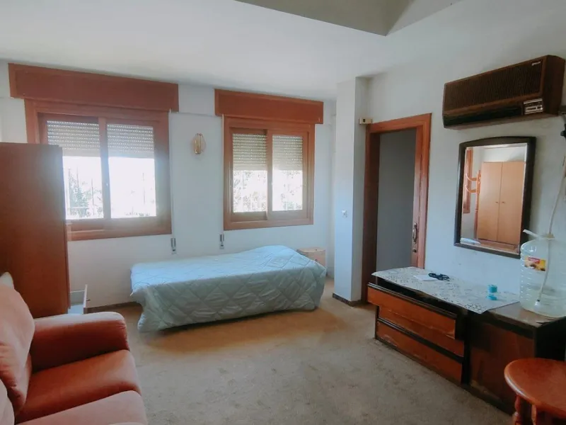 Finca with Sea & Port Views – Marbella,
