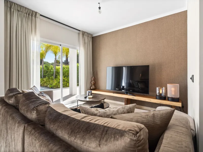 Detached Andalusian-Style Villa in Nueva Andalucía — Walk to Puerto Banús & the Beach
