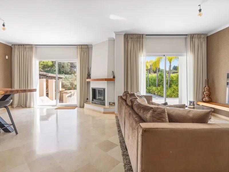 Detached Andalusian-Style Villa in Nueva Andalucía — Walk to Puerto Banús & the Beach
