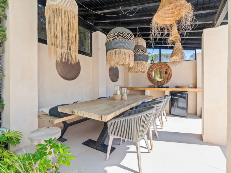 Detached Andalusian-Style Villa in Nueva Andalucía — Walk to Puerto Banús & the Beach