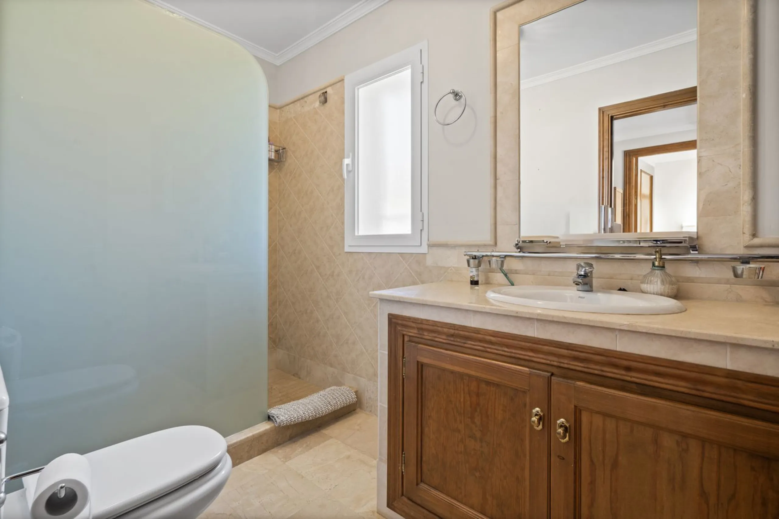 Detached Andalusian-Style Villa in Nueva Andalucía — Walk to Puerto Banús & the Beach