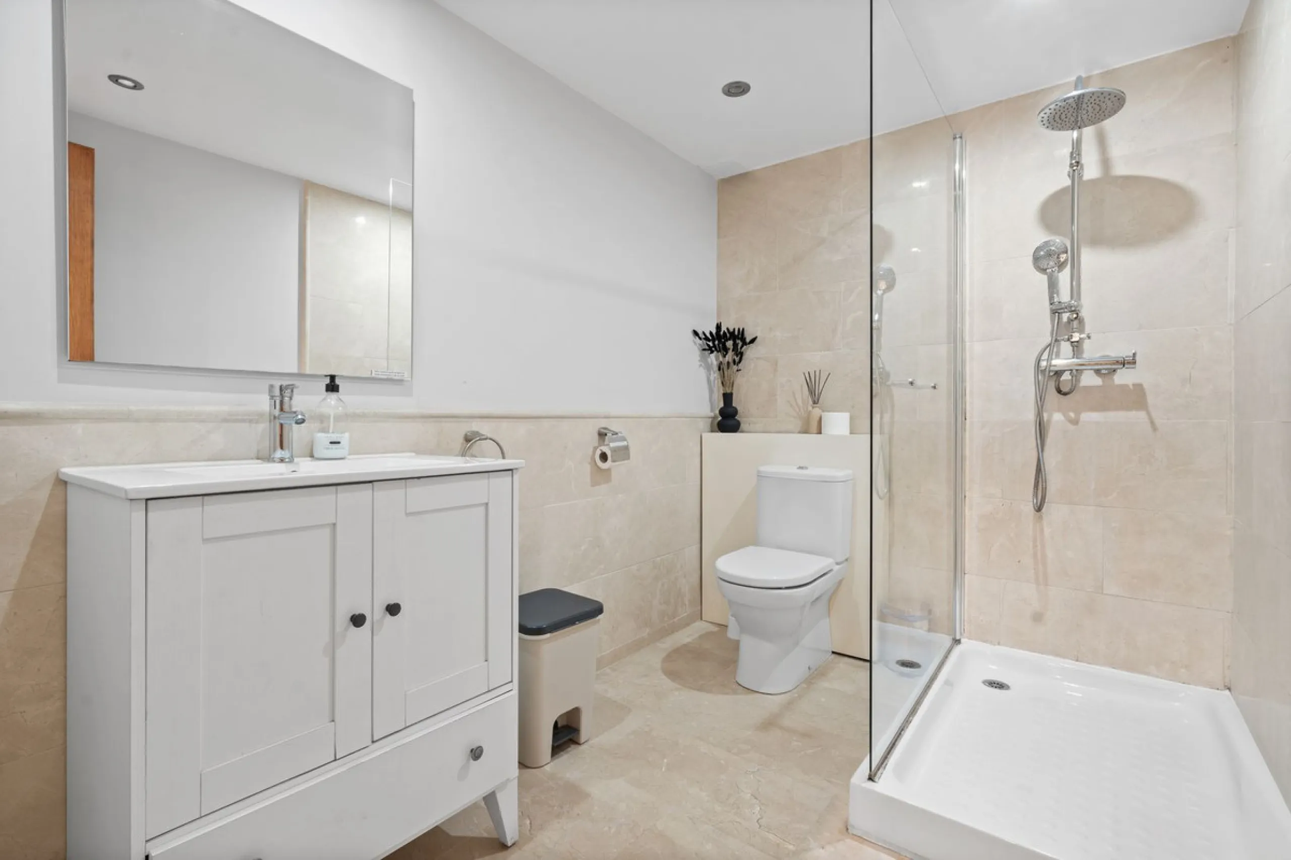 Detached Andalusian-Style Villa in Nueva Andalucía — Walk to Puerto Banús & the Beach