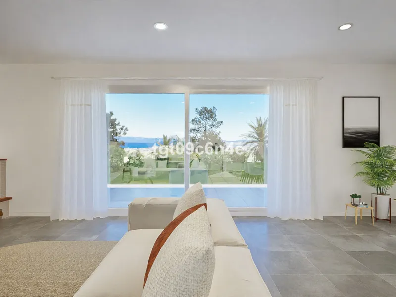 Rustic buildable plot of land for sale very close to Estepona city. Possibility of building a house of up to 500 m2: 250 m2 below ground level (basement floor); ground floor of 125 m2 and upper floor of 125 m2.