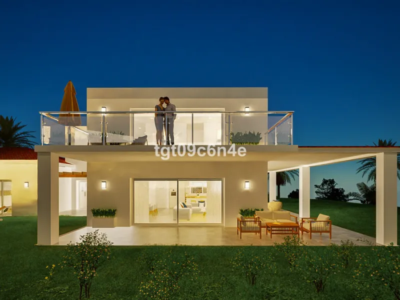 Rustic buildable plot of land for sale very close to Estepona city. Possibility of building a house of up to 500 m2: 250 m2 below ground level (basement floor); ground floor of 125 m2 and upper floor of 125 m2.