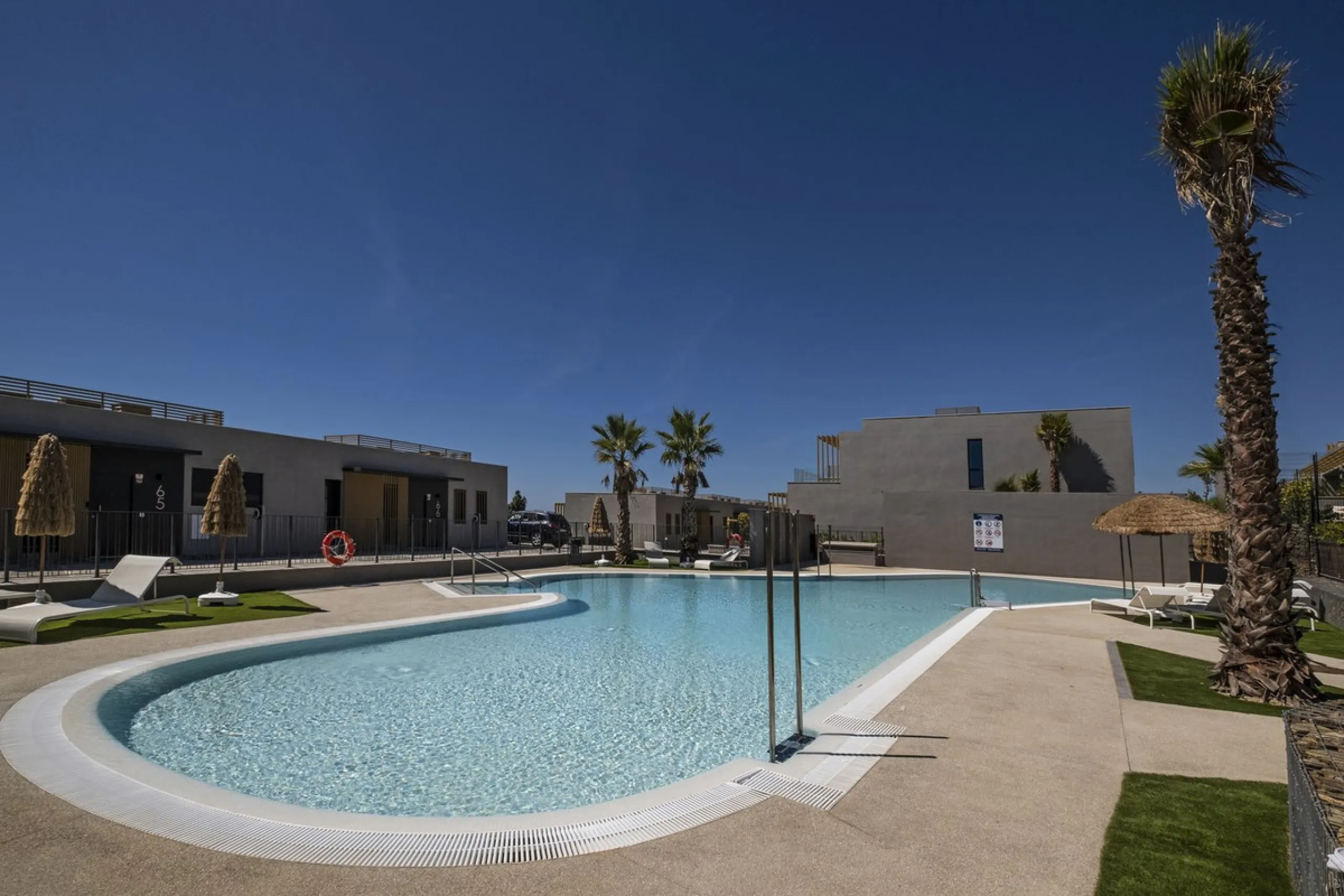 House - Townhouse в продаже в Mijas, Málaga. В доме 3 спален и 3 ванных комнат. Площадь дома 139 м²