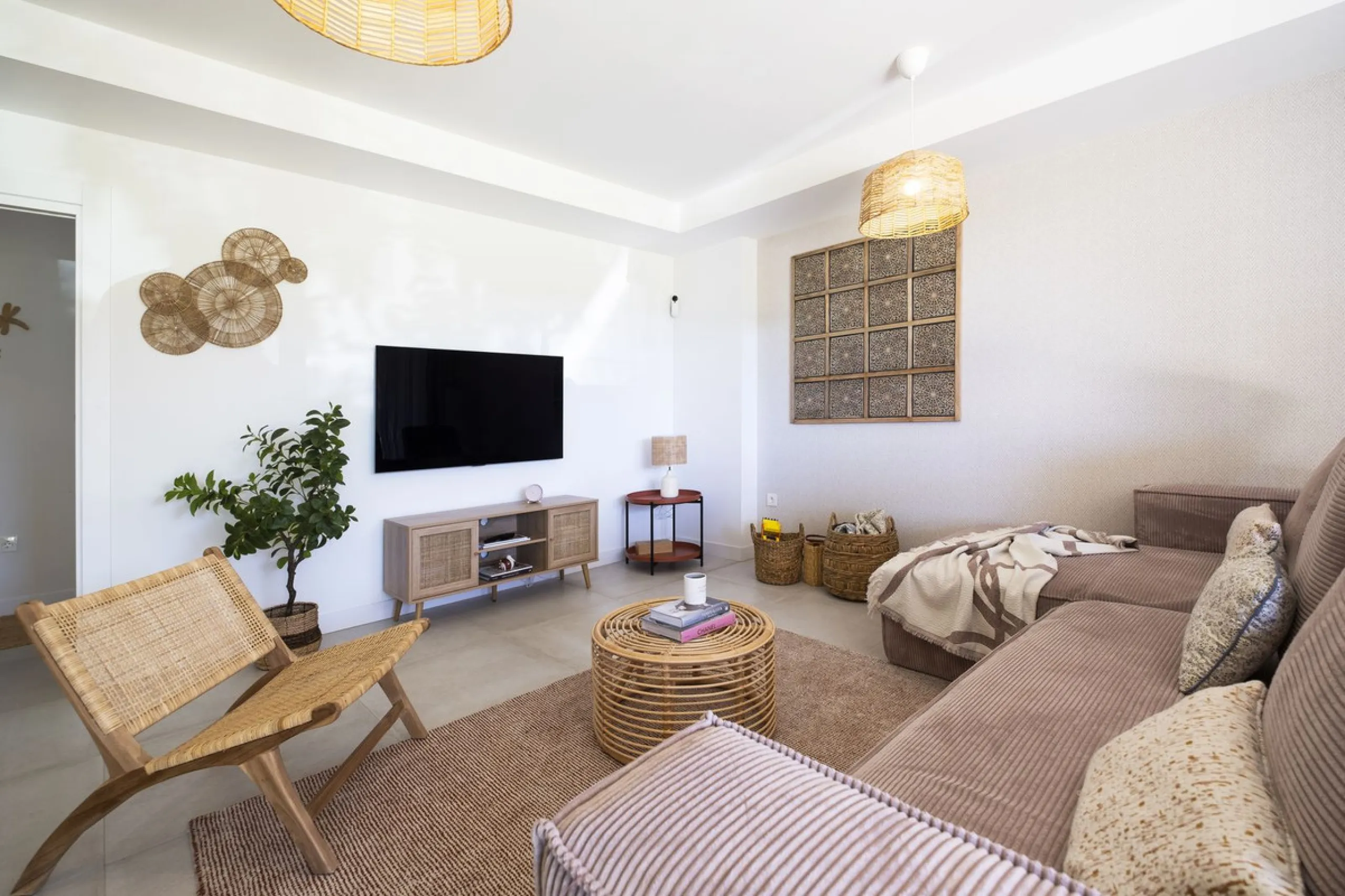 House - Townhouse в продаже в Mijas, Málaga. В доме 3 спален и 3 ванных комнат. Площадь дома 139 м²
