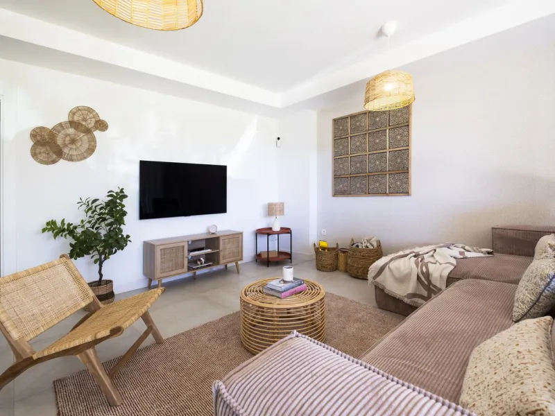 House - Townhouse в продаже в Mijas, Málaga. В доме 3 спален и 3 ванных комнат. Площадь дома 139 м²