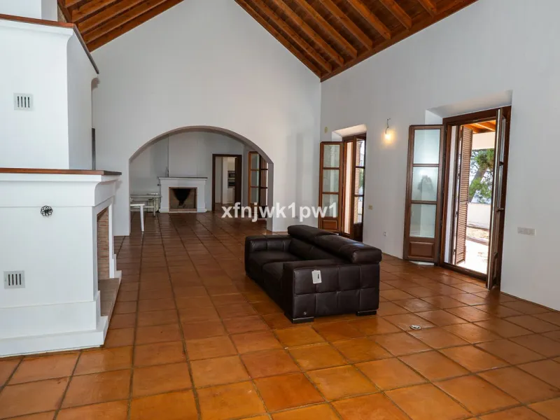 Stunning Rural Villa in Gaucín with Panoramic Views
