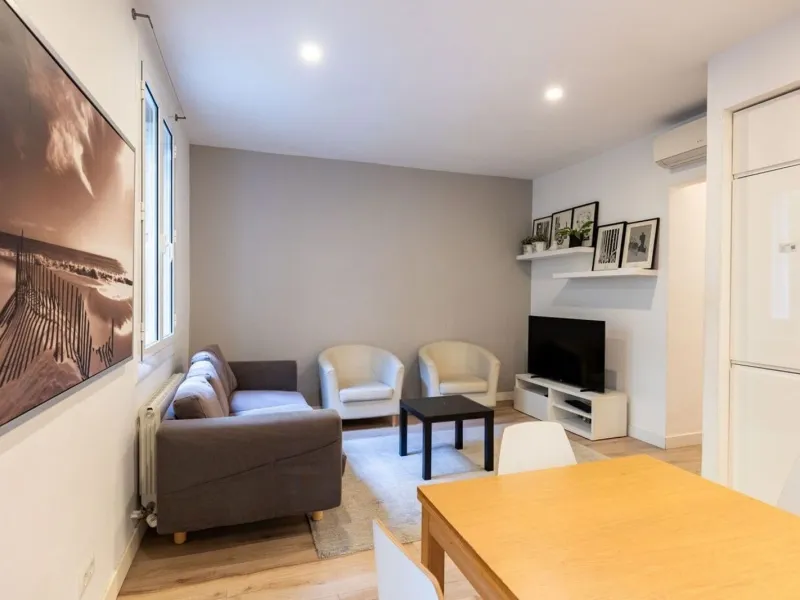 Renovated Apartment Near the Sagrada Família in Barcelona
