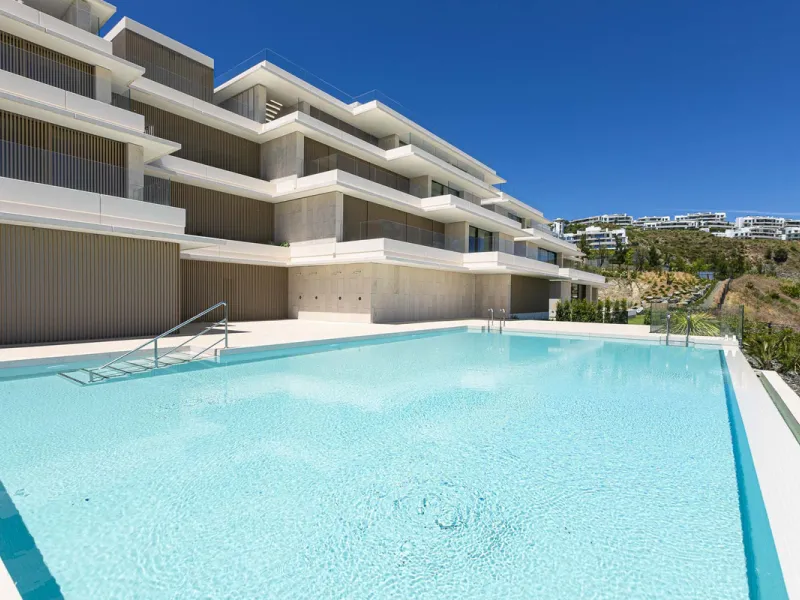 Apartment - Middle Floor Apartment в продаже в Benahavís, Málaga. В доме 3 спален и 3 ванных комнат. Площадь дома 278 м²