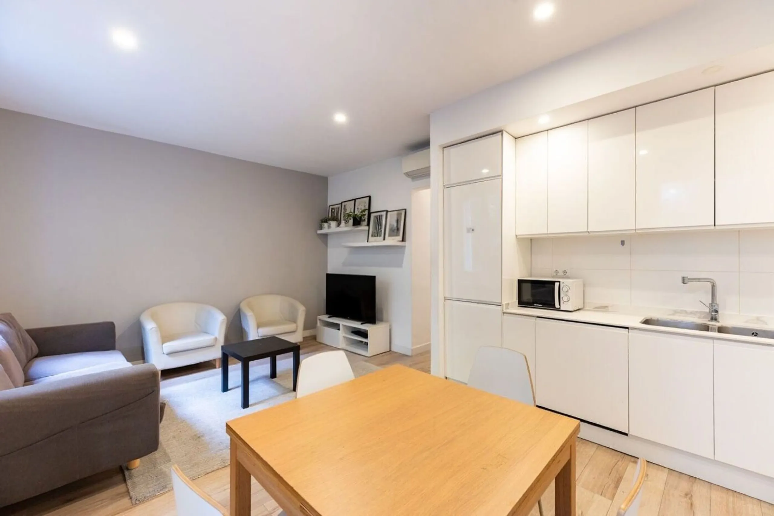 Renovated Apartment Near the Sagrada Família in Barcelona