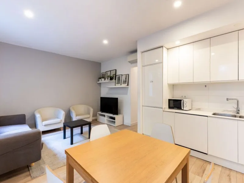 Renovated Apartment Near the Sagrada Família in Barcelona