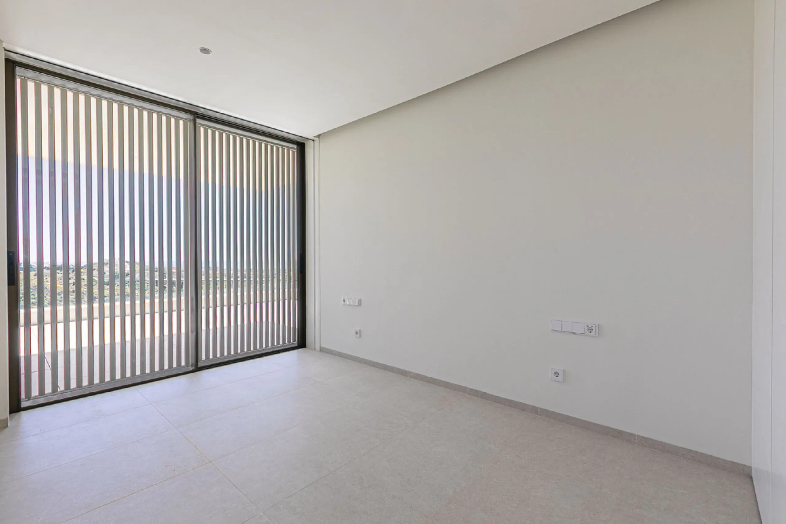 Apartment - Middle Floor Apartment в продаже в Benahavís, Málaga. В доме 3 спален и 3 ванных комнат. Площадь дома 278 м²