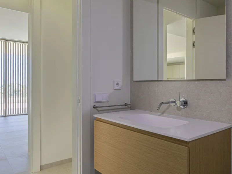 Apartment - Middle Floor Apartment в продаже в Benahavís, Málaga. В доме 3 спален и 3 ванных комнат. Площадь дома 278 м²