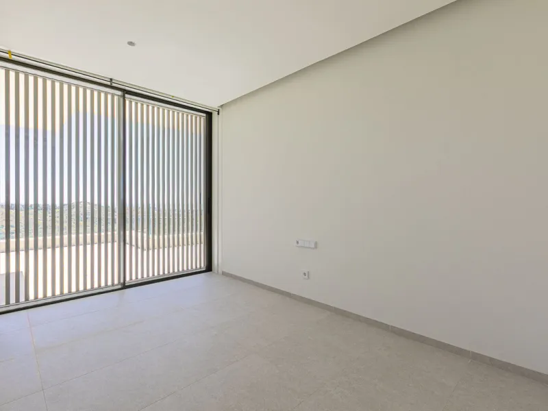 Apartment - Middle Floor Apartment в продаже в Benahavís, Málaga. В доме 3 спален и 3 ванных комнат. Площадь дома 278 м²
